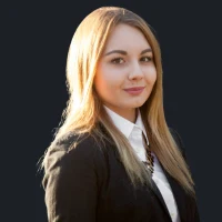 Laura F
